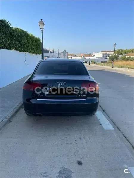 Usado Audi A4 140 CV (102 kW) 2007 Negro Berlina