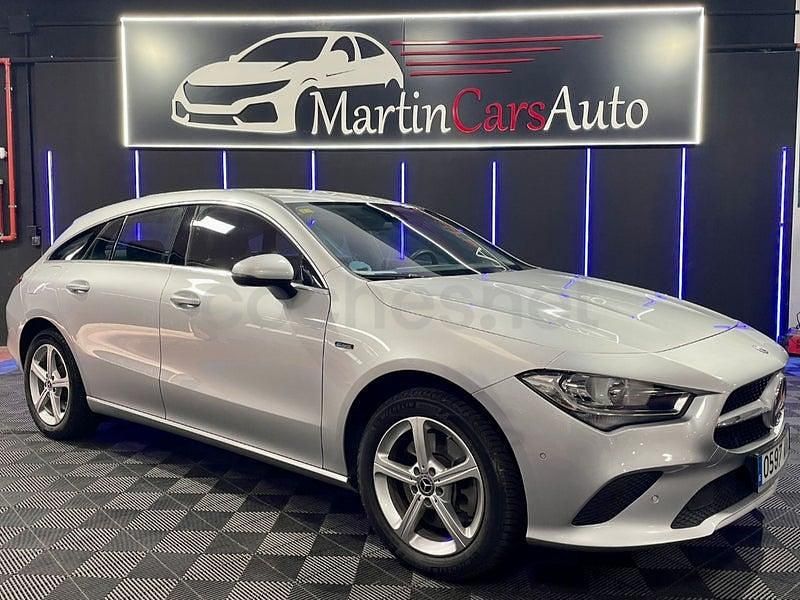 Usado Mercedes CLA250e Shooting Brake 218 CV (160 kW) 2020 Gris / plata Familiar