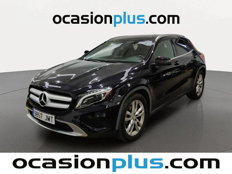 Usado Mercedes GLA220 Urban 177 CV (130 kW) 2016 Negro SUV