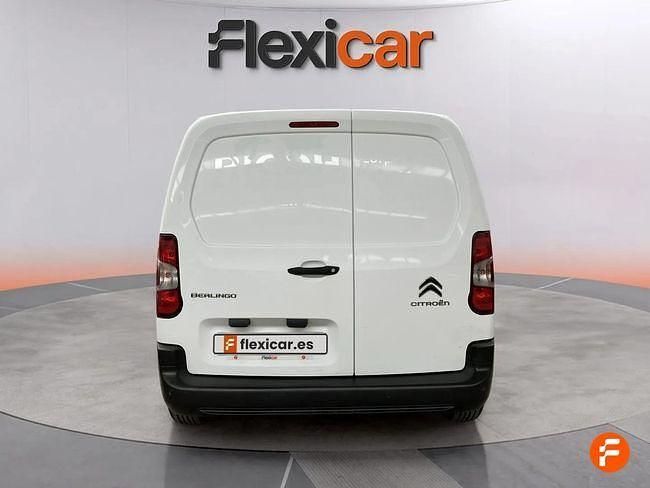 Usado Citroën Berlingo Feel 102 CV (75 kW) 2021 Blanco Monovolumen