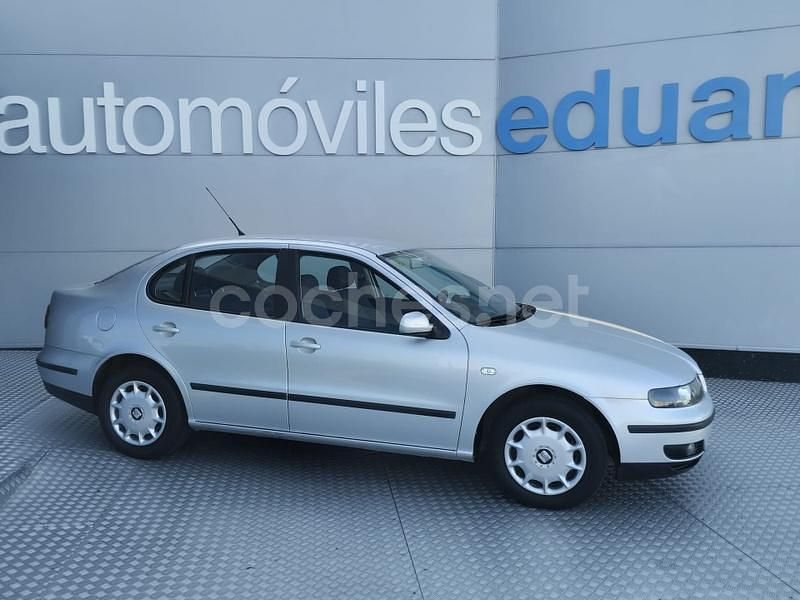 Gris / plata Usado 2002 Seat Toledo Stella Berlina | 2500 € (Buen precio) - Imagen 1/4