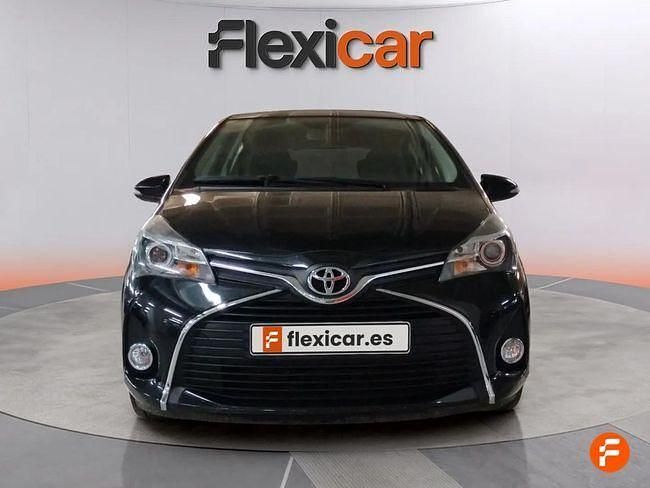 Usado Toyota Yaris Active 69 CV (50 kW) 2016 Negro Berlina