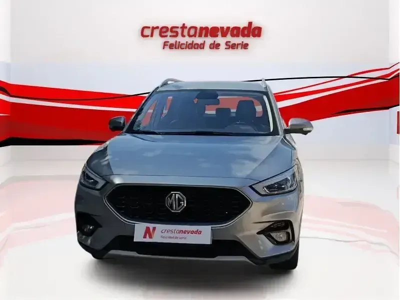 Usado MG ZS Luxury 106 CV (77 kW) 2024 Gris SUV