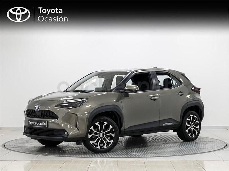 Usado Toyota Yaris Cross Active 116 CV (85 kW) 2023 Marrón SUV