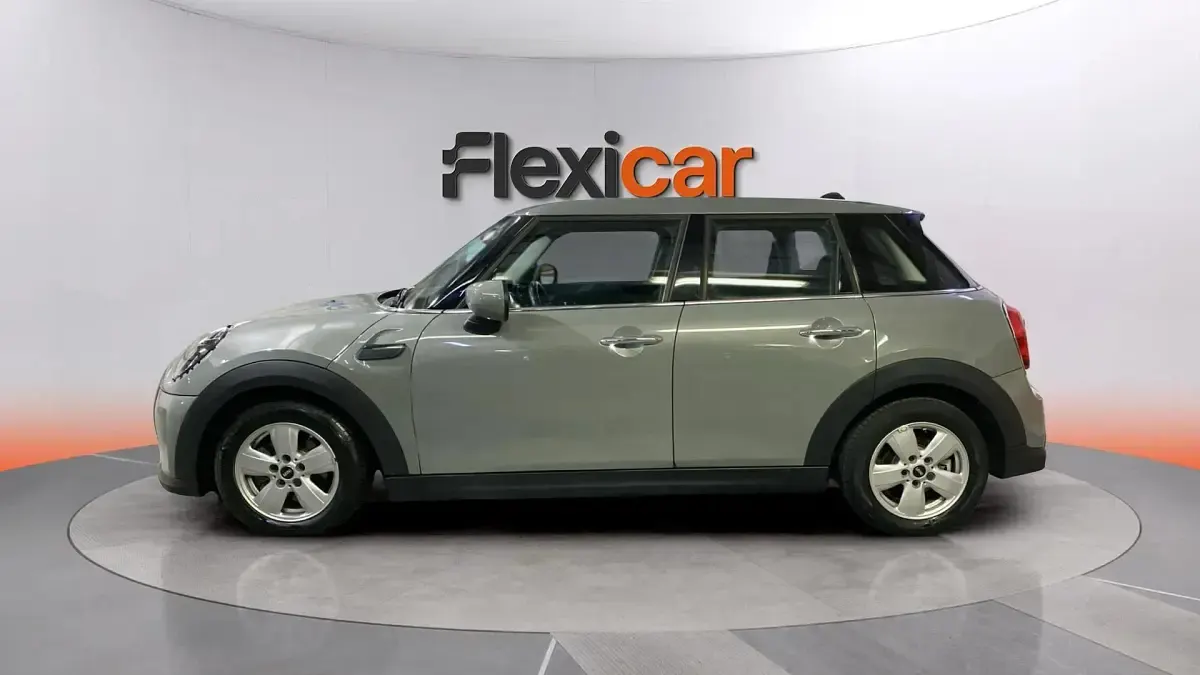 Usado Mini Cooper 136 CV (100 kW) 2022 Gris Utilitario
