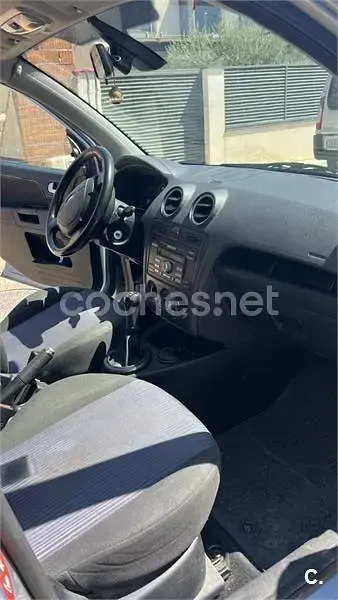 Usado Ford Fusion Trend 80 CV (58 kW) 2006 Gris / plata Utilitario