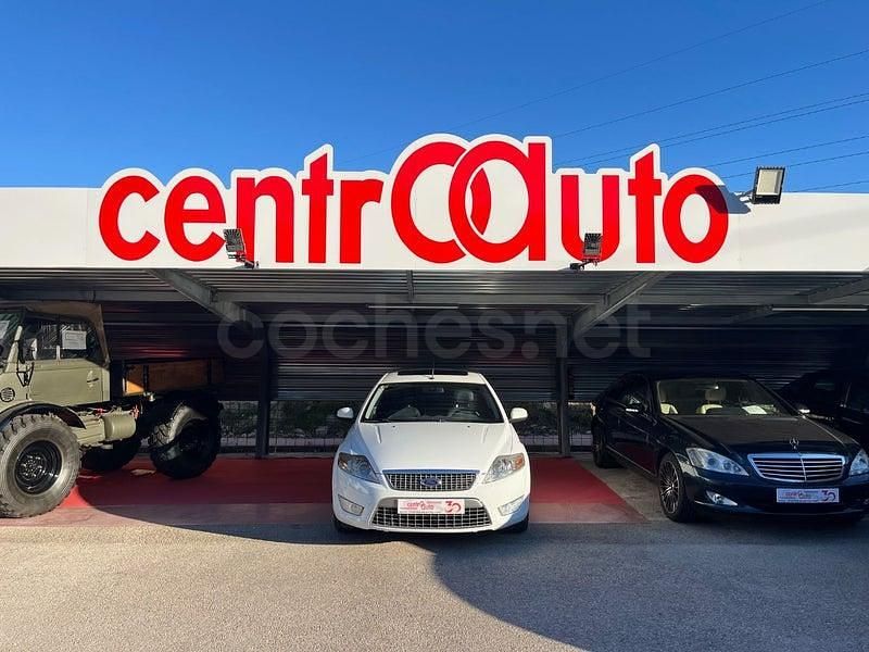 Usado Ford Mondeo Trend 125 CV (91 kW) 2008 Blanco Berlina