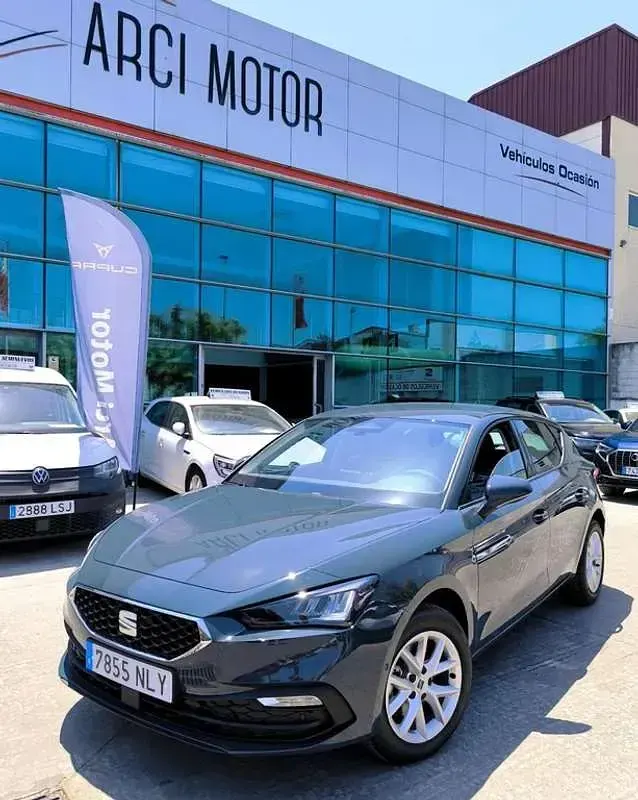 Nuevo Seat Leon Style 116 CV (85 kW) 2026 Gris Utilitario