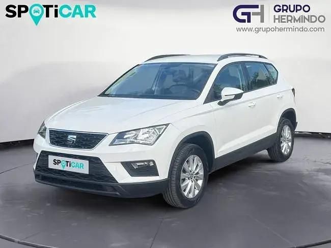 Begagnad Seat Ateca Style 115 HK (84 kW) 2019 Vit SUV