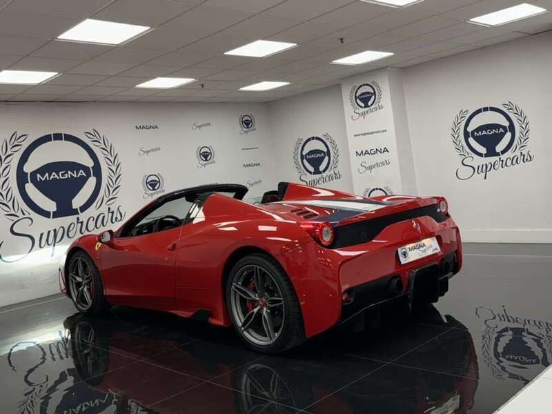 Usado Ferrari 458 570 CV (419 kW) 2015 Rojo Descapotable