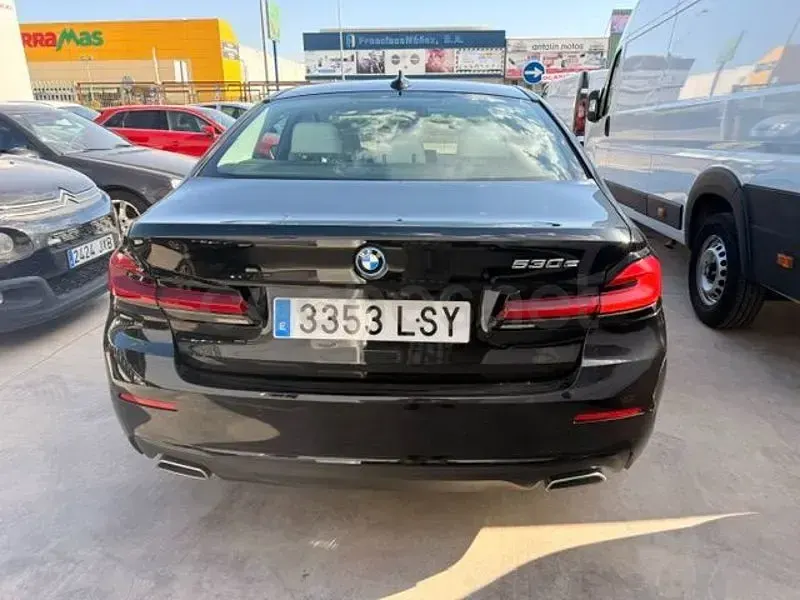 Usado BMW 530e 292 CV (214 kW) 2021 Negro Berlina