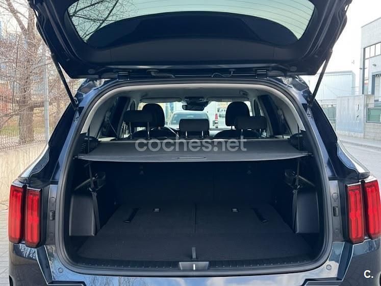 Käytetty Kia Sorento 230 HP (169 kW) 2023 Sininen Katumaasturi