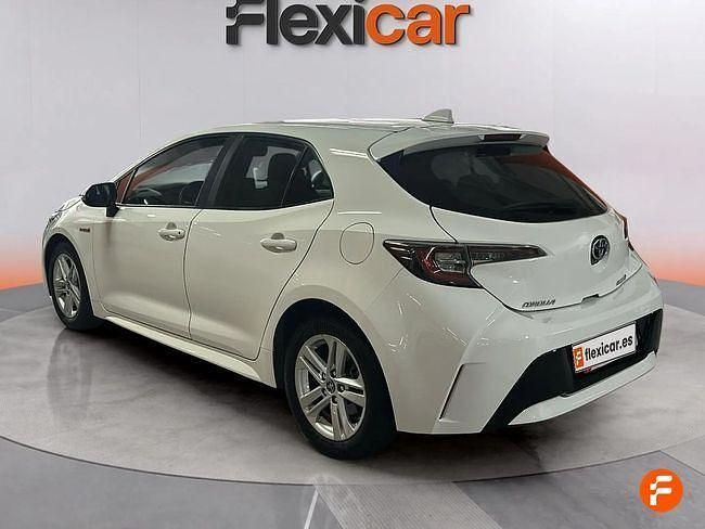 Usado Toyota Corolla Active 122 CV (89 kW) 2019 Blanco Berlina