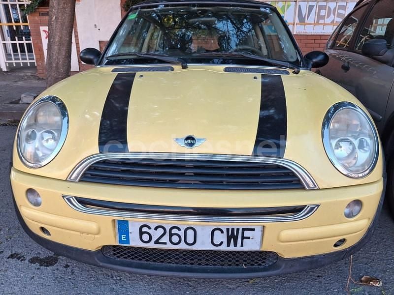 Usado Mini ONE 90 CV (66 kW) 2004 Amarillo Utilitario