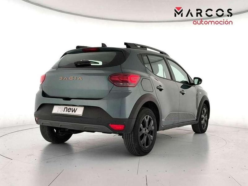 Usado Dacia Sandero Extreme 101 CV (74 kW) 2025 Verde Berlina
