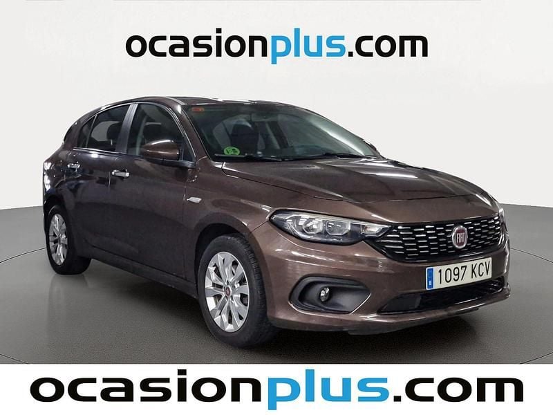 Usado Fiat Tipo Easy 120 CV (88 kW) 2017 Marrón Utilitario