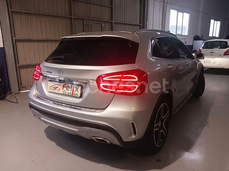Usado Mercedes GLA200 AMG line 136 CV (100 kW) 2016 Beige SUV