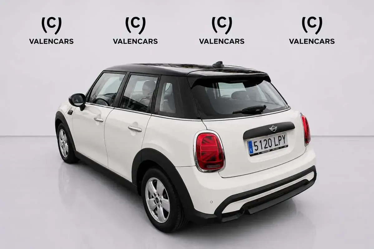 Usado Mini ONE 102 CV (75 kW) 2021 Blanco Utilitario
