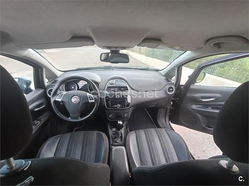 Usado Fiat Punto Evo Dynamic 95 CV (69 kW) 2010 Negro Utilitario