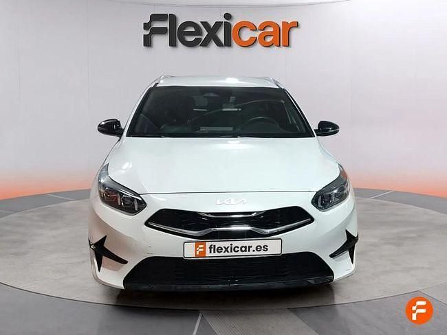 Usado Kia Ceed Style 100 CV (73 kW) 2025 Blanco Utilitario