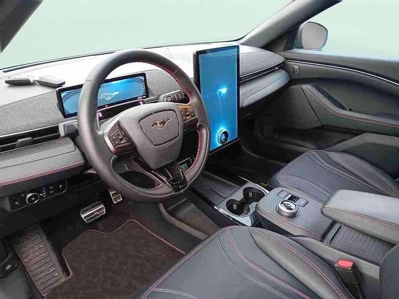 Usado Ford Mustang Mach-E Premium 216 kW (294 CV) 2025 Negro SUV