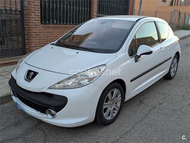 Usado Peugeot 207 Sport 90 CV (66 kW) 2008 Blanco Berlina
