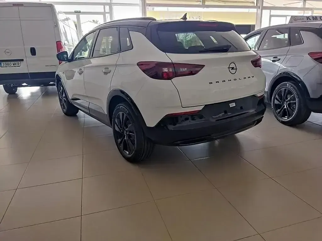 Usado Opel Grandland X Edition 130 CV (95 kW) 2024 Otro SUV