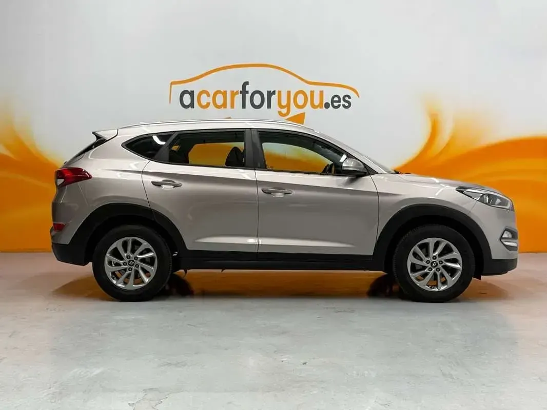 Usado Hyundai Tucson 131 CV (96 kW) 2017 Beige SUV