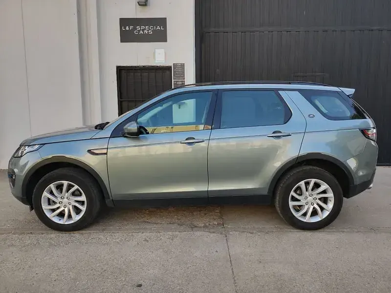 Usado Land Rover Discovery Sport SE 150 CV (110 kW) 2016 Gris / plata SUV