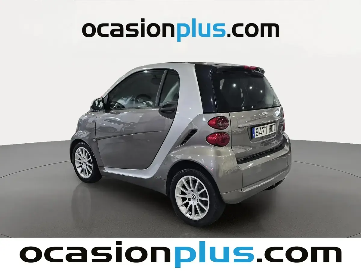 Usado Smart ForTwo Coupé Passion 71 CV (52 kW) 2011 Gris Coupe