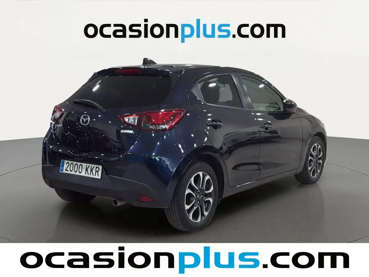 Käytetty Mazda 2 Luxury 90 HP (66 kW) 2018 Sininen