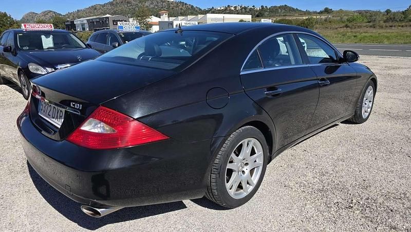 Usado Mercedes CLS320 224 CV (164 kW) 2006 Negro Coupe