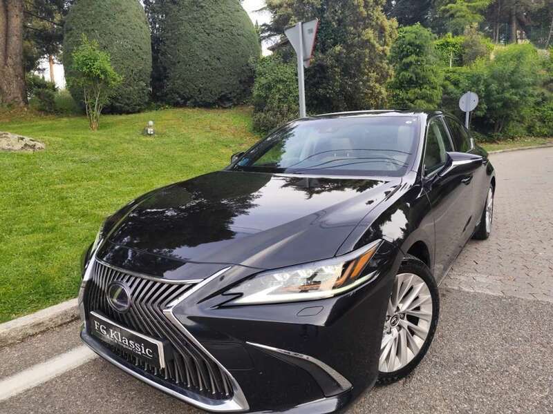 Negro Usado 2020 Lexus ES300 Executive Line Berlina | 30.990 € (Precio justo) - Imagen 1/4