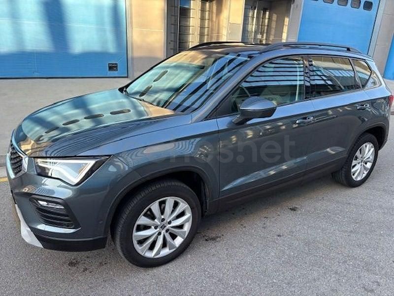 Usado Seat Ateca Style 110 CV (80 kW) 2022 Gris / plata SUV
