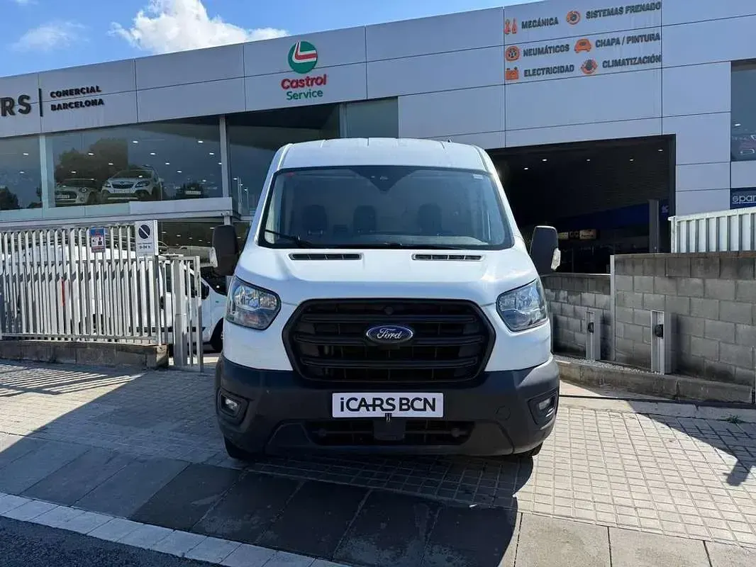 Usado Ford Transit Trend 129 HP (94 kW) 2022 Branco Van