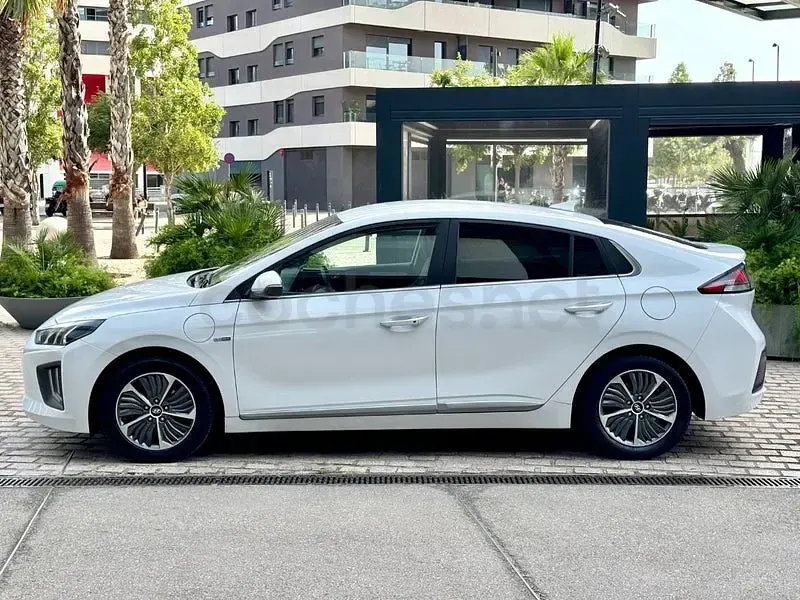 Usado Hyundai Ioniq 141 CV (103 kW) 2020 Blanco Utilitario