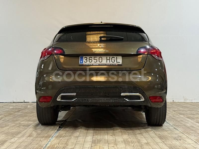 Usado Citroën DS4 112 CV (82 kW) 2011 Gris / plata Utilitario