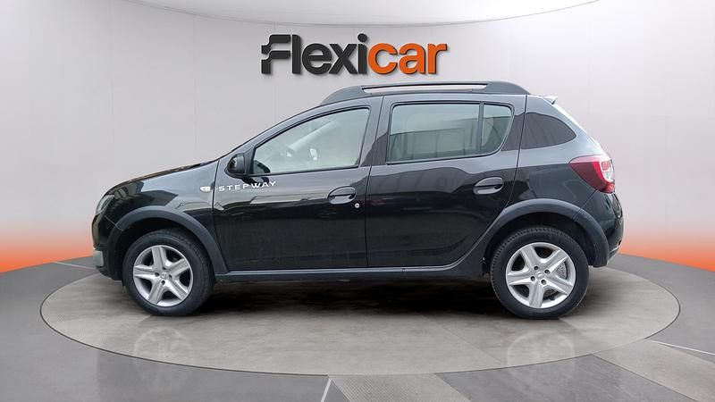 Begagnad Dacia Sandero Stepway 90 HK (66 kW) 2016 Svart Sedan