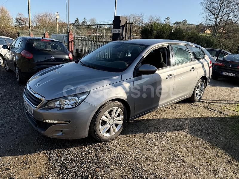 Usado Peugeot 308 SW Active 120 CV (88 kW) 2017 Gris / plata Familiar