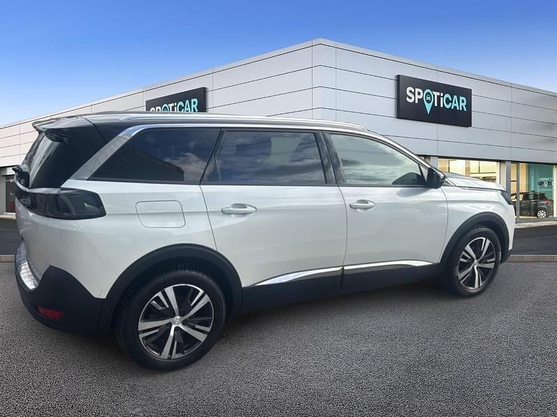 Usado Peugeot 5008 Allure 131 CV (96 kW) 2022 Blanco SUV