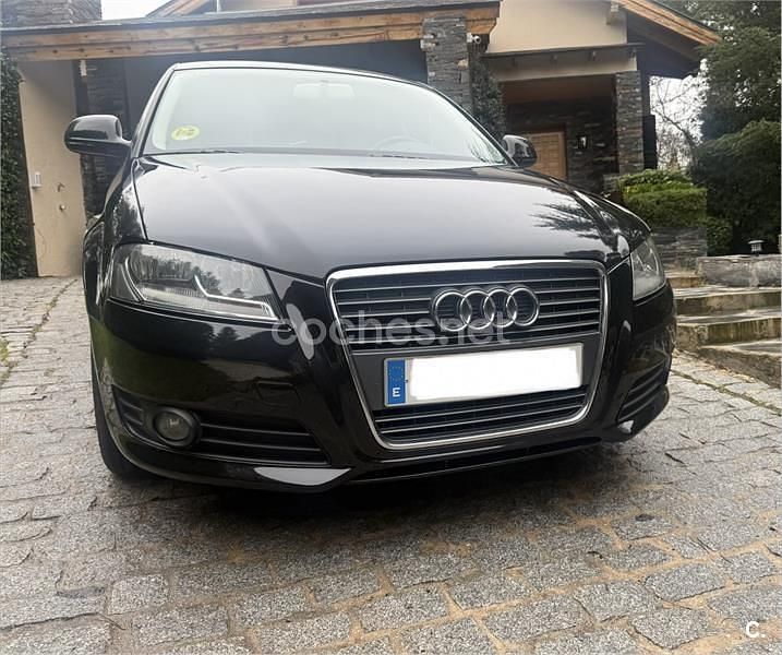 Usado Audi A3 Attraction 105 HP (77 kW) 2011 Preto Citadino