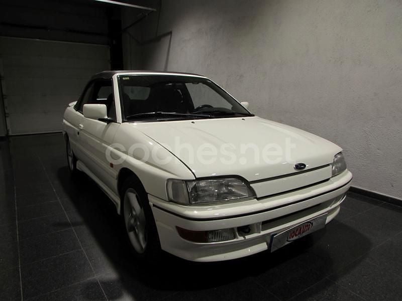 Usado Ford Escort Cabriolet 130 CV (95 kW) 1993 Blanco Descapotable
