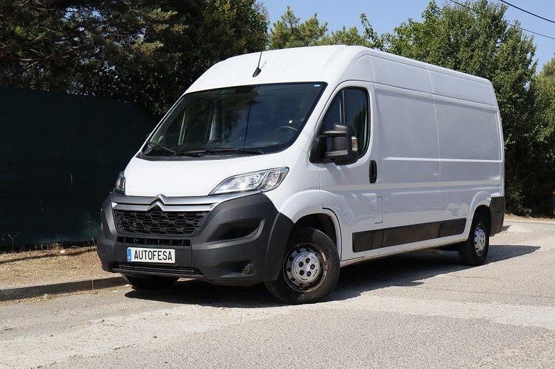 Usado Citroën Jumper 140 CV (102 kW) 2021 Blanco Monovolumen