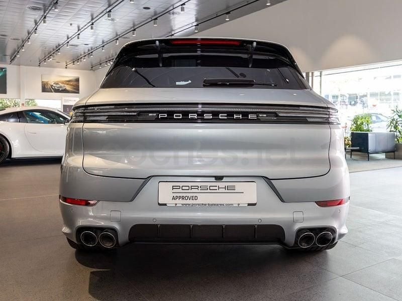 Usado Porsche Cayenne 470 CV (345 kW) 2025 Gris / plata SUV
