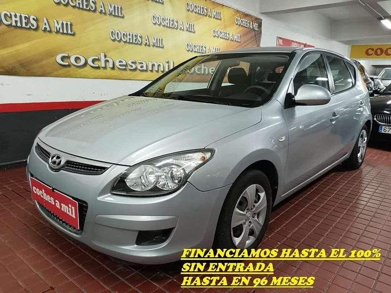 Usado Hyundai i30 Classic 109 CV (80 kW) 2009 Beige Utilitario