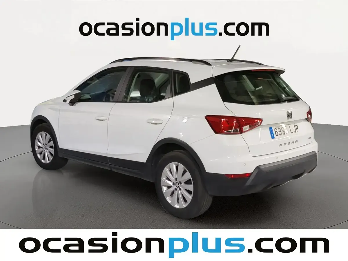 Usado Seat Arona Style 90 CV (66 kW) 2020 Blanco SUV