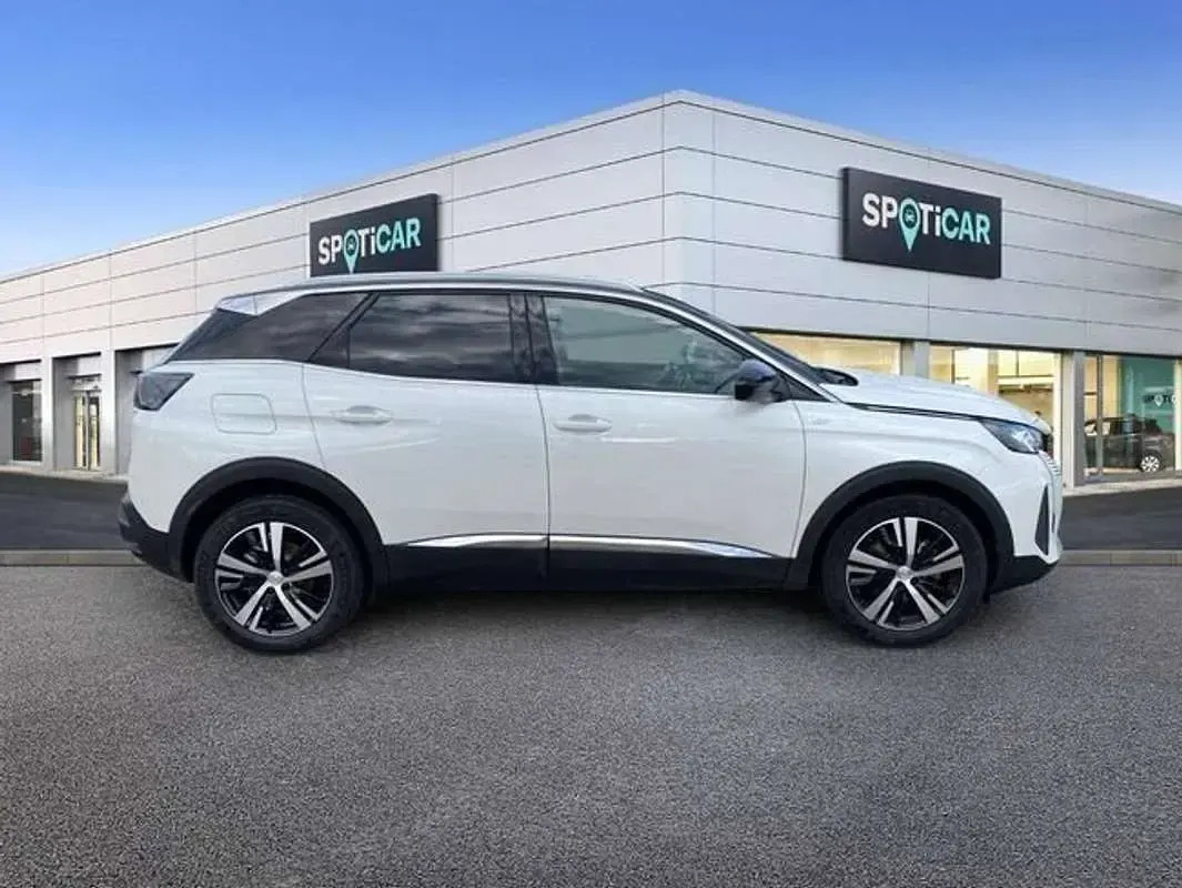 Usado Peugeot 3008 GT 131 CV (96 kW) 2023 Blanco SUV