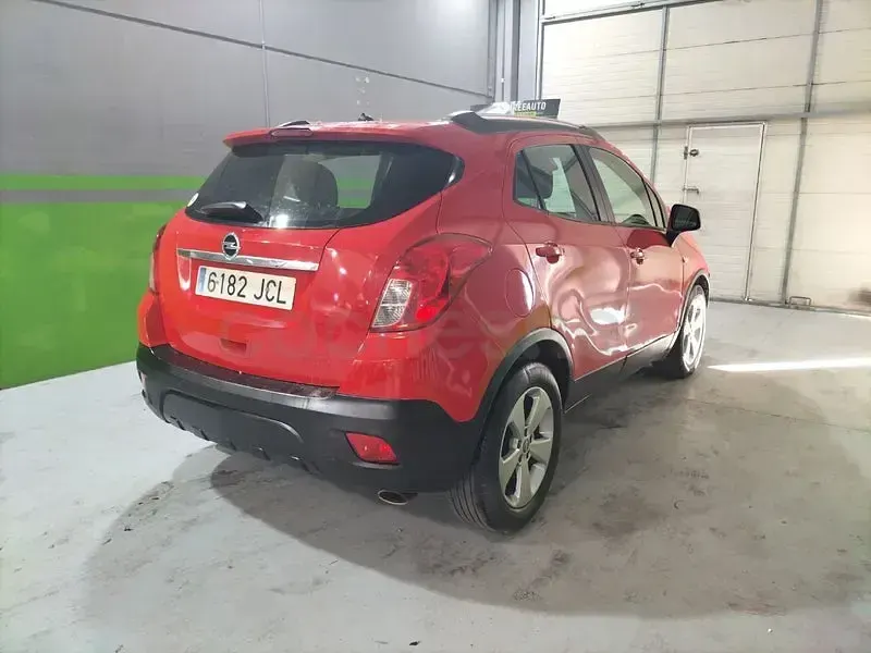 Usado Opel Mokka Selective 140 HP (102 kW) 2015 Vermelho SUV