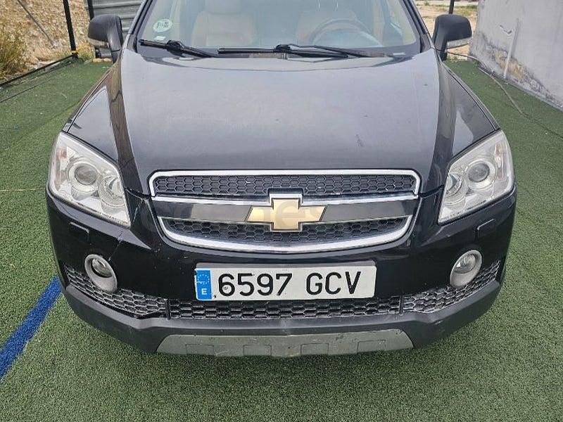 Usado Chevrolet Captiva 150 CV (110 kW) 2008 Negro SUV