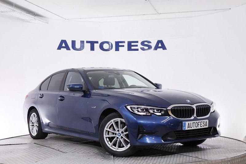 Usado BMW 330e 292 CV (214 kW) 2021 Azul Berlina